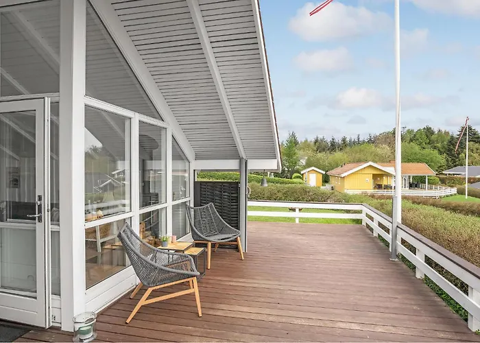 Amazing In Bjert * Binderup Strand